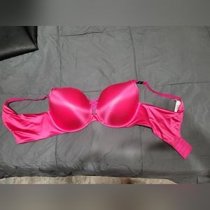 38DDD hot pink bra - NWT